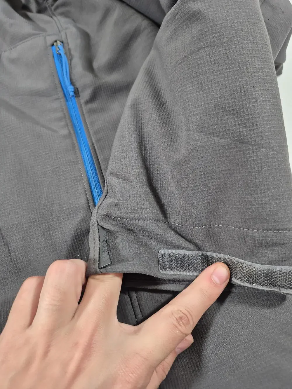 The North Face Jacket Mens Large Gray Primaloft Insulated Full Zip Ski FLAW